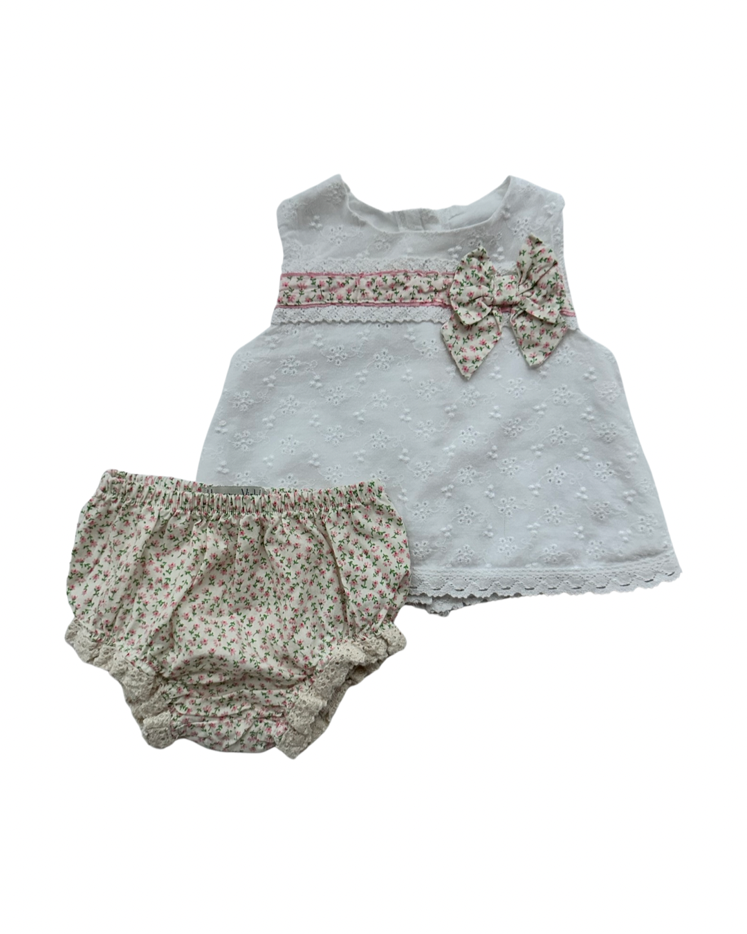 6-9M Baby Girl Harry & Violet Rosebud Floral Bloomers and White Eyelet Top